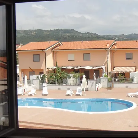 Vacation House בית נופש *